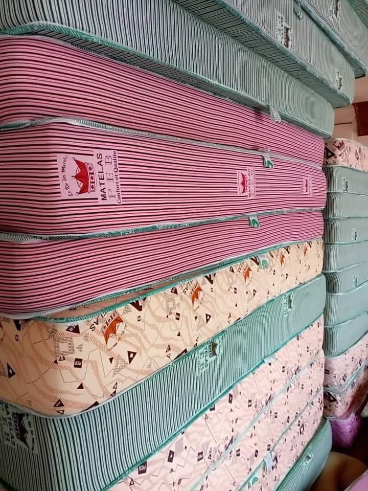Stock matelas PEB
