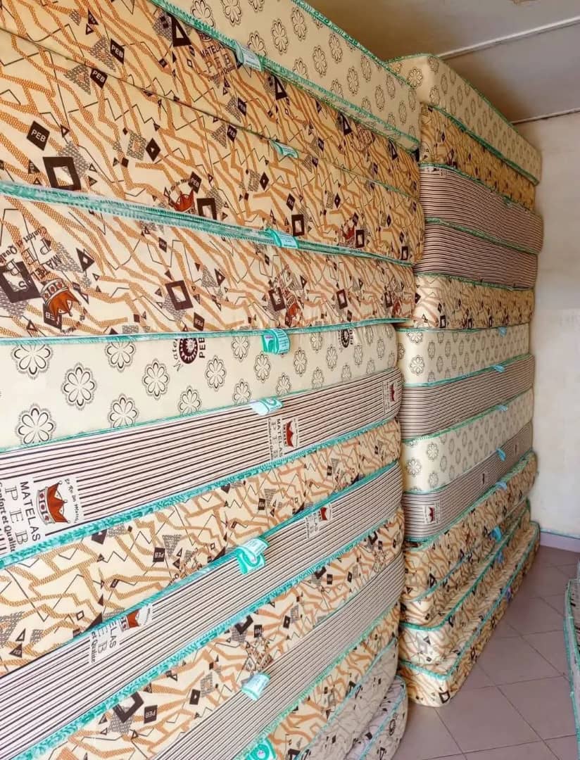 Stock matelas PEB